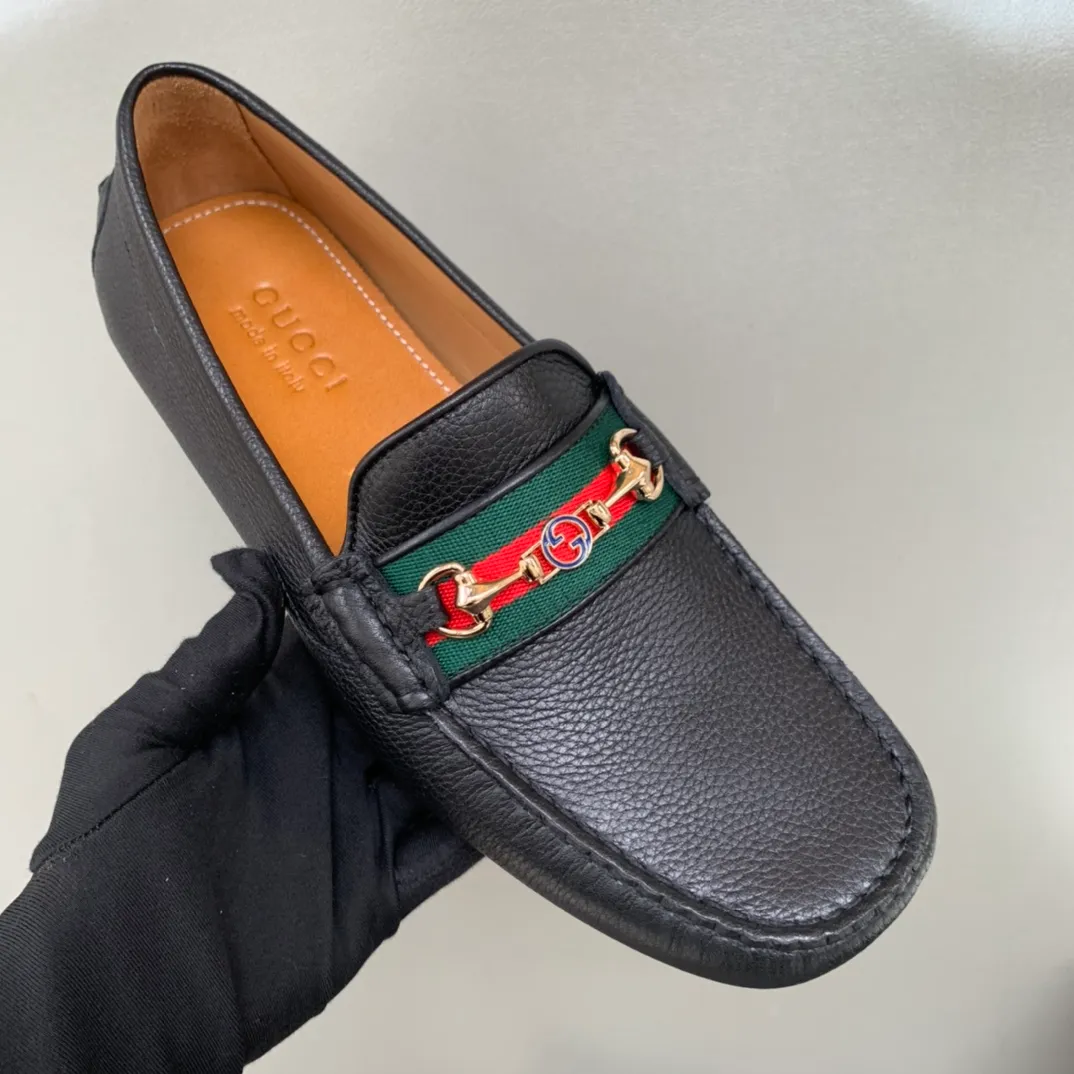Batch 740💰[strong][strong][strong] Original order quality, new counter styles synchronized, Gucci counter new styles, handmade men's driving shoes, bean shoes, over-the-foot shoes, lazy shoes, exquisite hand-stitching, workmanship details comparable to counters, Italian imported cowhide, water-dyed cowhide lining, tree paste leather feet, sweat-absorbent and anti-odor, off-white, black, brown, 39-44 in large quantities in stock (38, 45 custom-made)